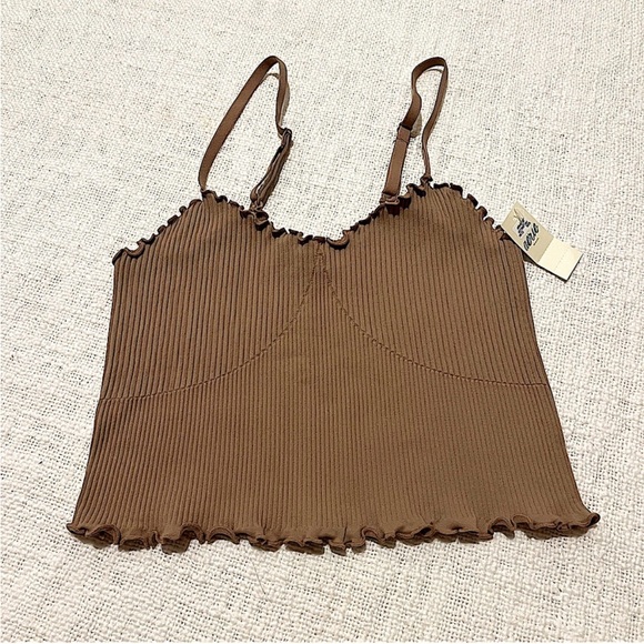 aerie Tops - NWT Arie brown ribbed tank top lettuce edge casual top size small crop top
